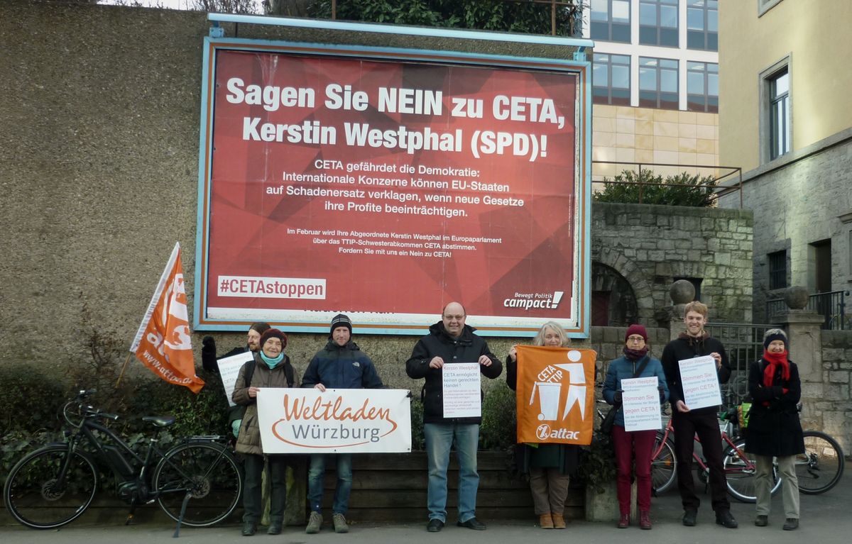Campact-Aktion gegen CETA: mit den Würzburger Bündnis gegen TTIP, CETA, TISA und EPA