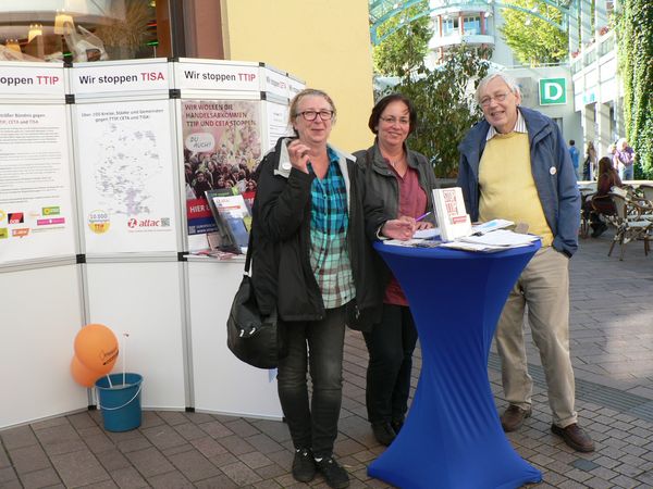 TTIP Infostand in Weinheim